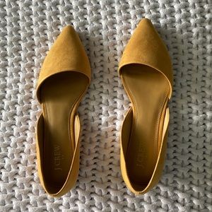 Mustard sueded d'Orsay flats